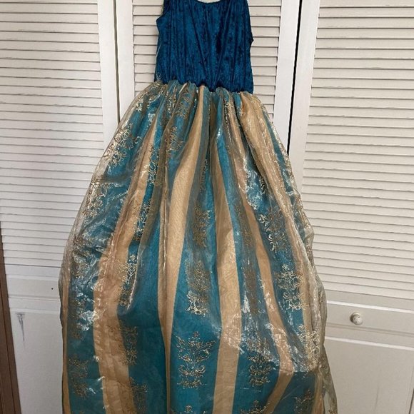 Anna's Coronation Gown Dress-Up or Halloween Costume Children's Size 7/8 - Picture 13 of 16